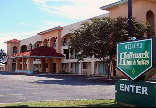 photo 1 of Hallmark Inn Suites