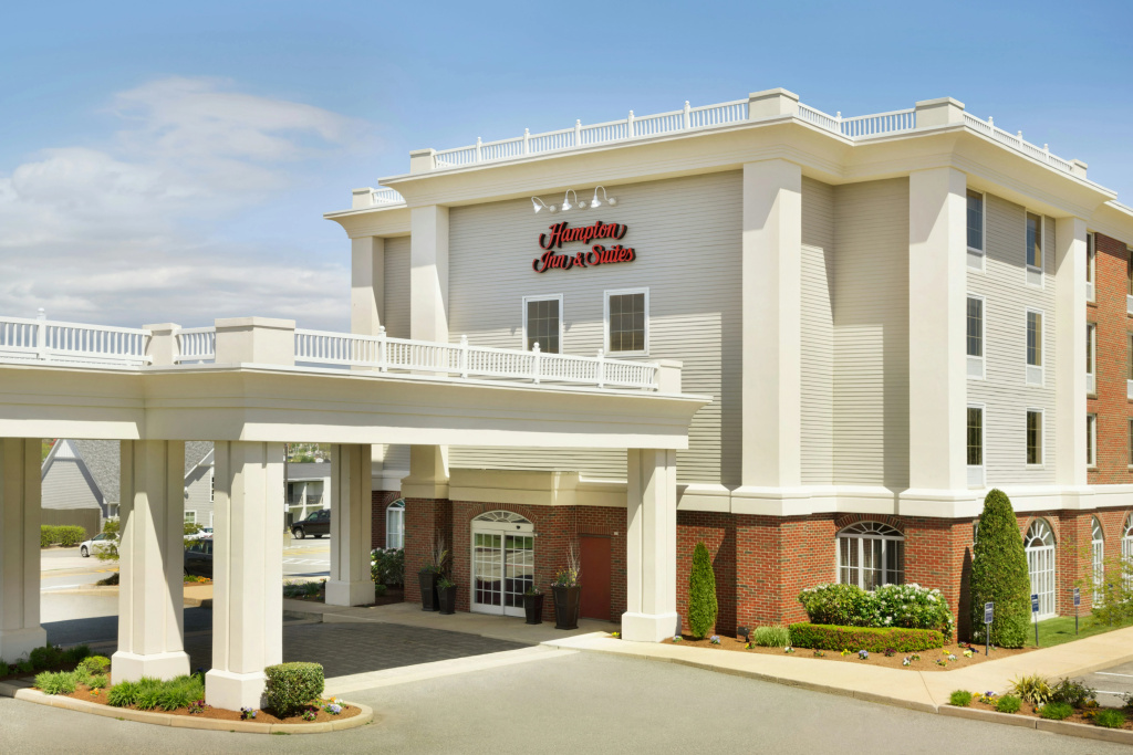 photo 1 of Hampton Inn & Suites Newport/Middletown