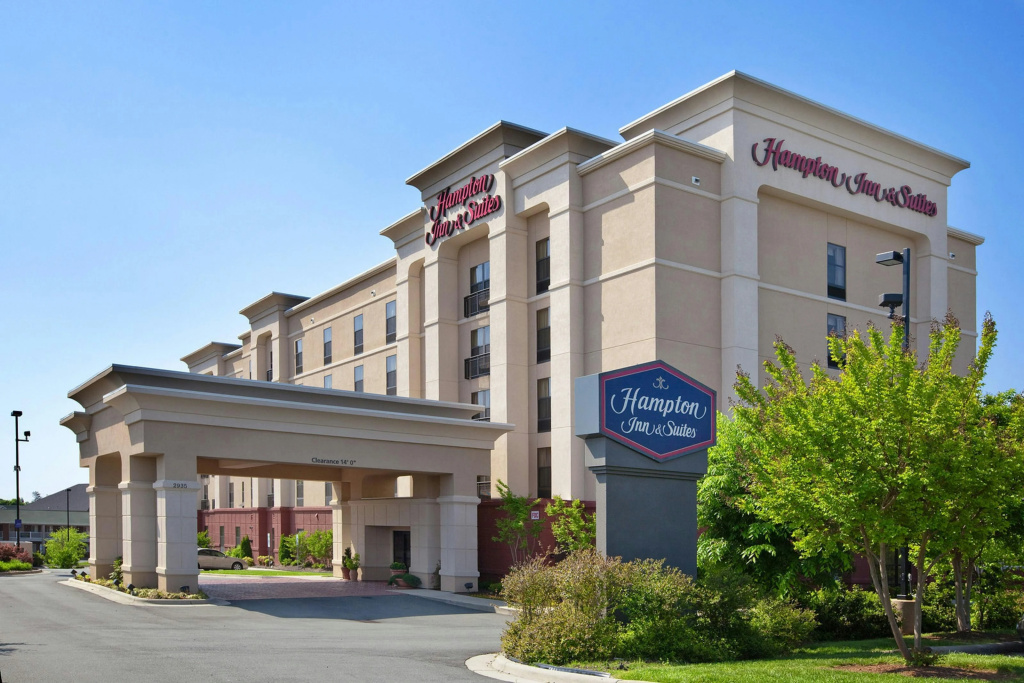 photo 1 of Hampton Inn & Suites Burlington, NC