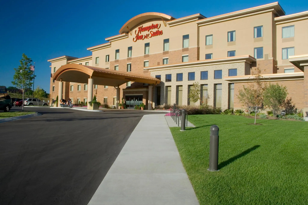 photo 1 of Hampton Inn & Suites Madison-West