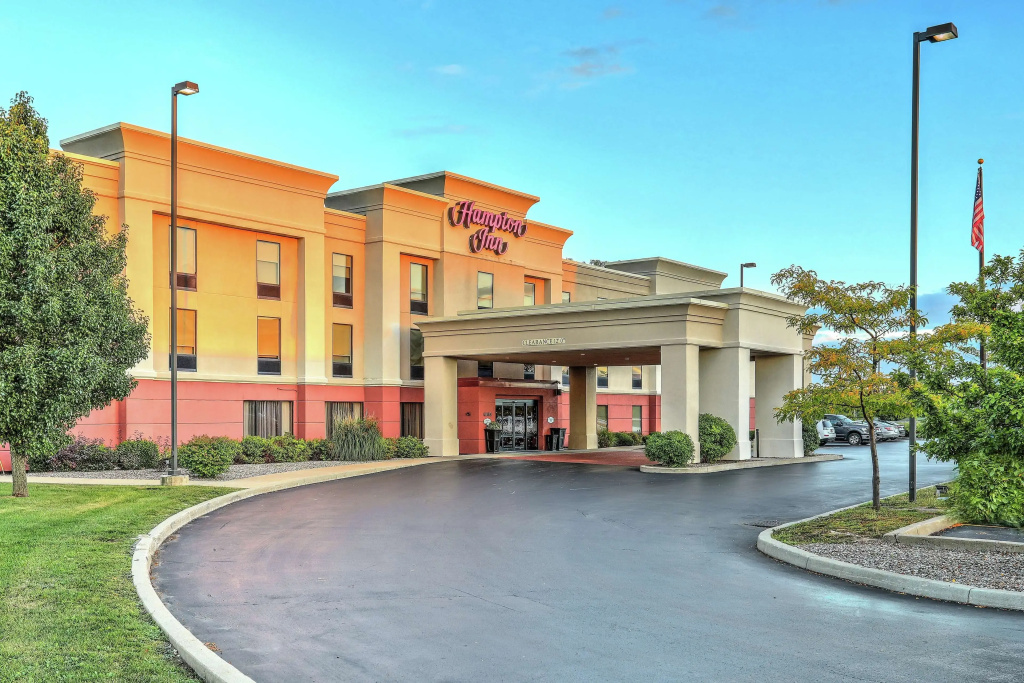 photo 1 of Hampton Inn Batavia