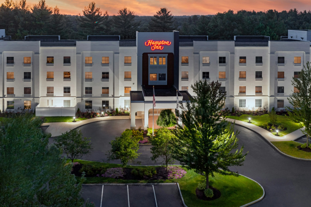 photo 1 of Hampton Inn Boston Bedford Burlington