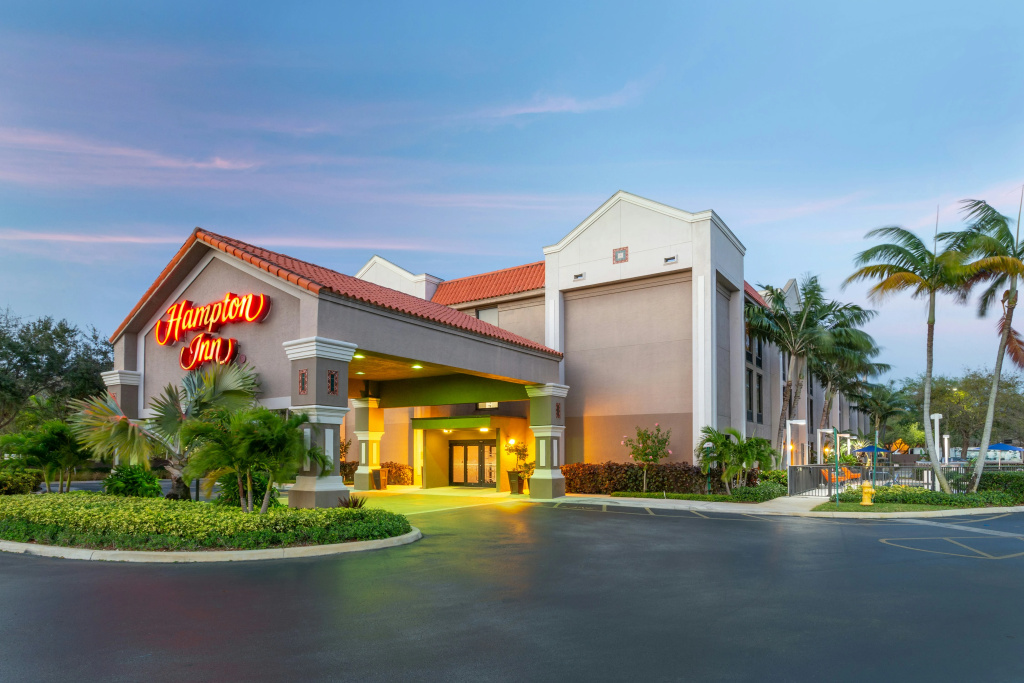photo 1 of Hampton Inn Ft. Lauderdale-Commercial Blvd.