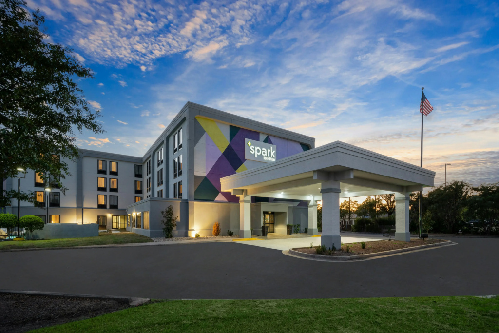 photo 1 of Spark by Hilton Decatur