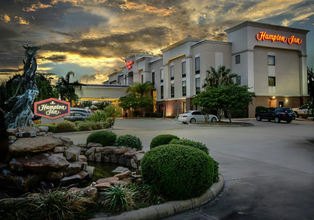 photo 1 of Hampton Inn Houston-Pearland