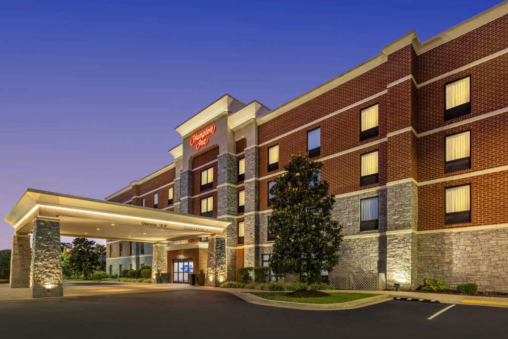 photo 1 of Hampton Inn Lexington Medical Center
