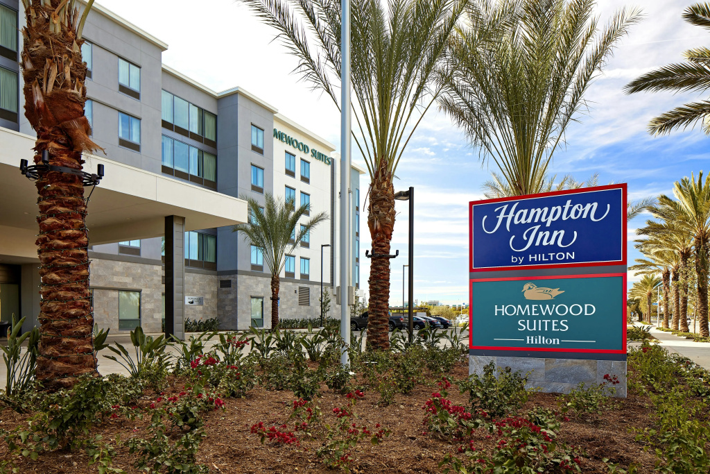 photo 1 of Hampton Inn Long Beach Airport