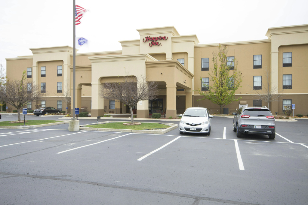 photo 1 of Hampton Inn Marshall