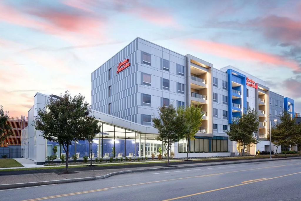 photo 1 of Hampton Inn & Suites by Hilton Rochester Downtown