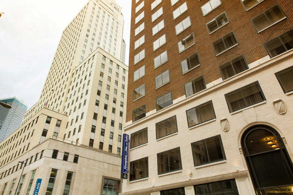 photo 1 of Hampton Inn & Suites Dallas Downtown