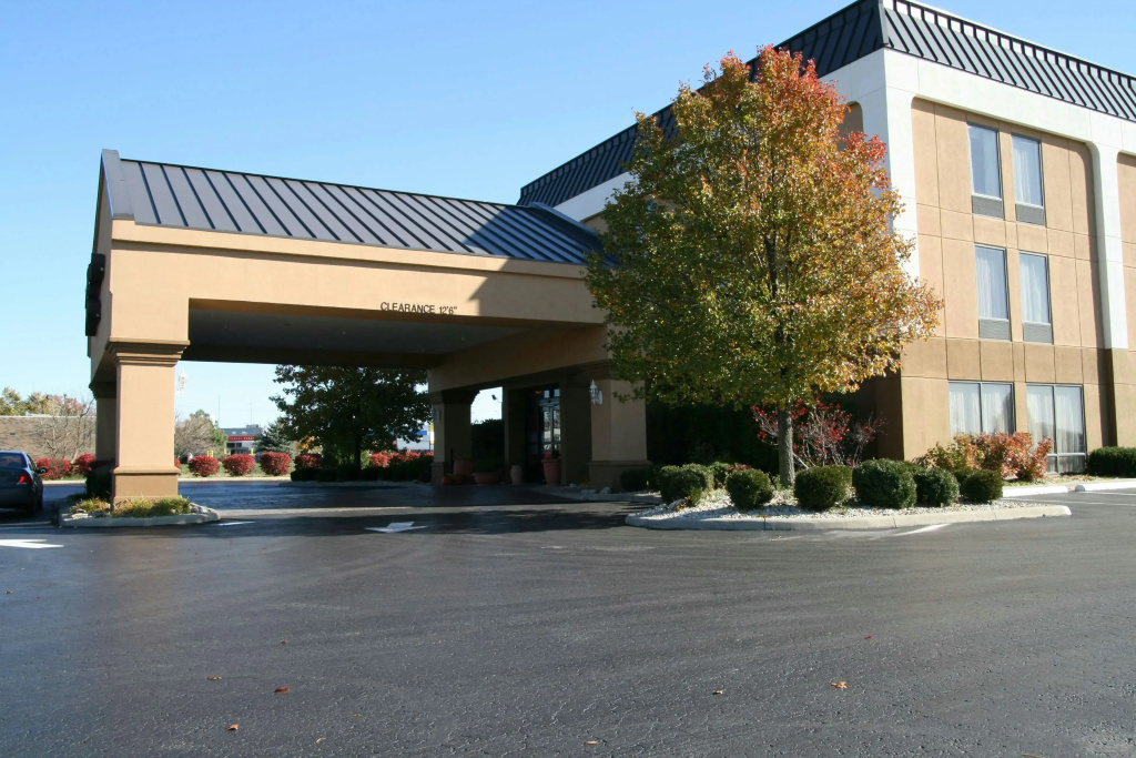photo 1 of Hampton Inn by Hilton Washington Court House