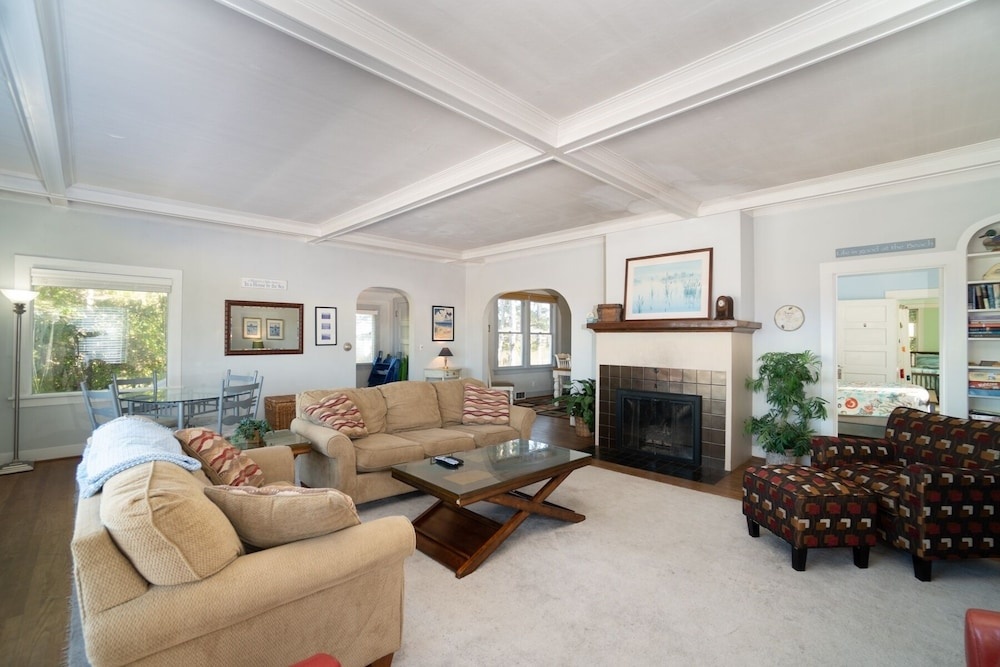 photo 1 of Harris Hideaway 5 Bedroom Home