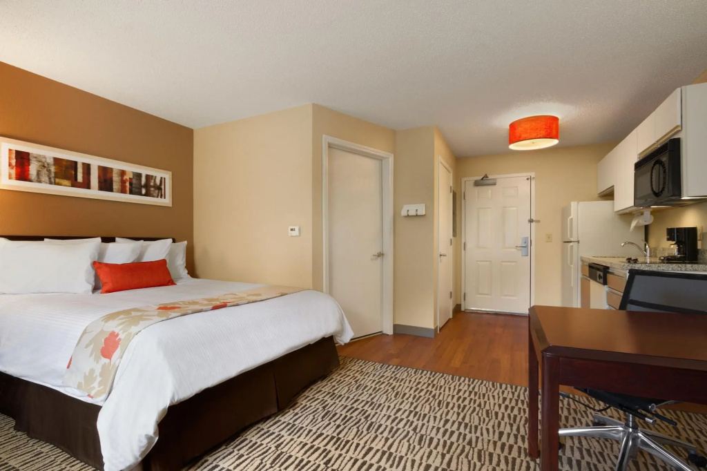 photo 1 of MainStay Suites Detroit Auburn Hills