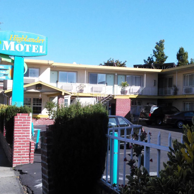 photo 1 of Highlander Motel