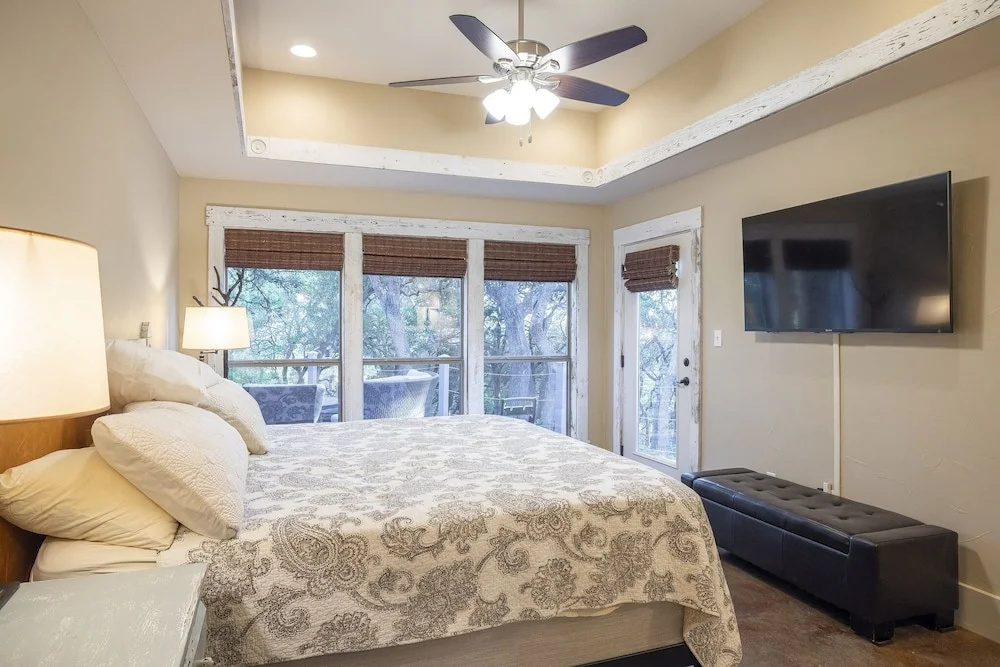 photo 1 of Hilltop Hideaway 14438 by RedAwning