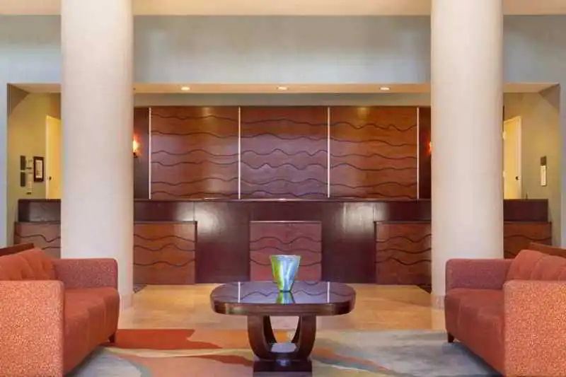 photo 1 of Hilton Fort Lauderdale Airport
