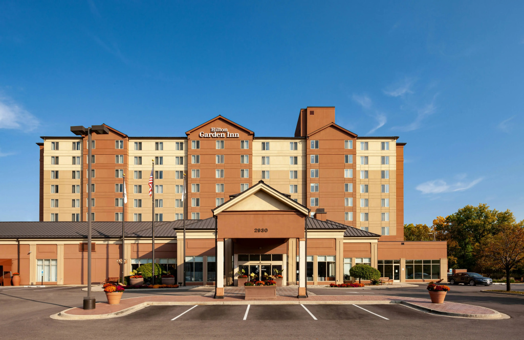 photo 1 of Hilton Garden Inn Chicago OHare Airport