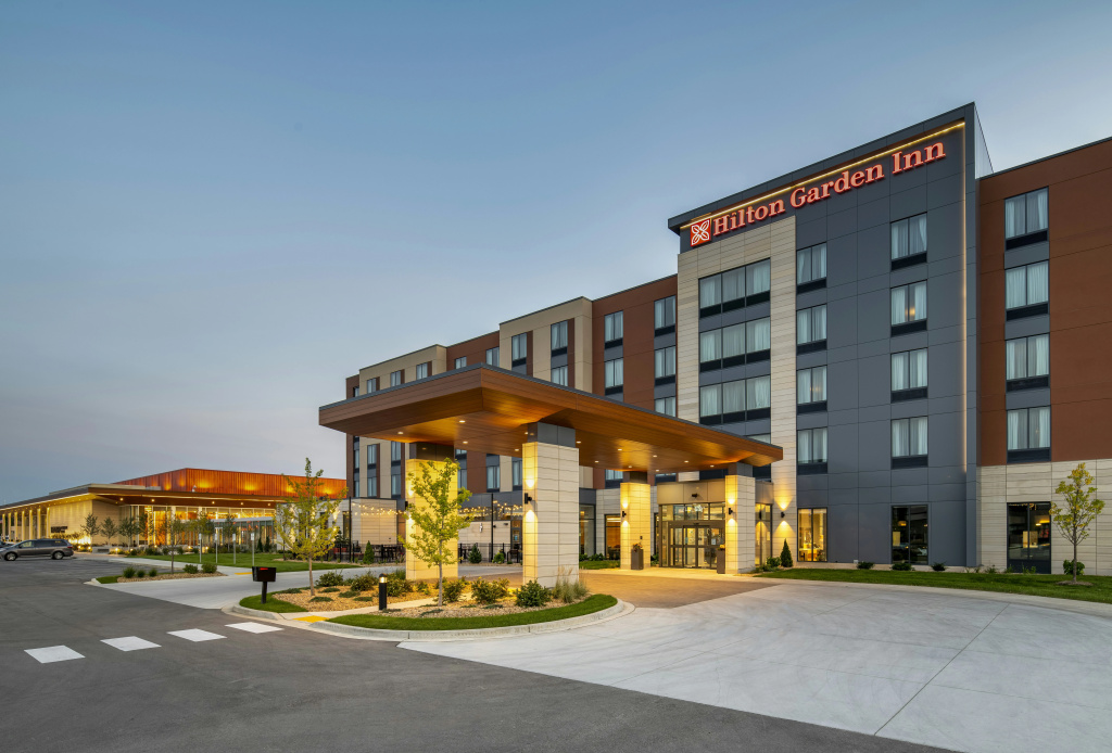 photo 1 of Hilton Garden Inn Milwaukee Brookfield Conference Center, WI