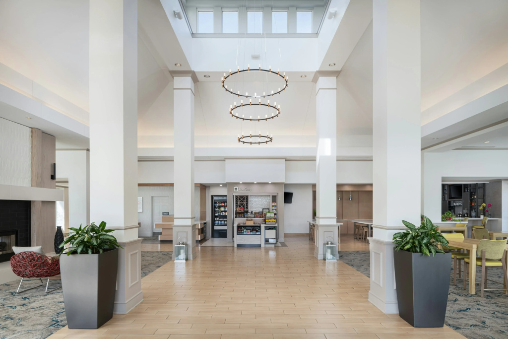photo 1 of Hilton Garden Inn St. Charles