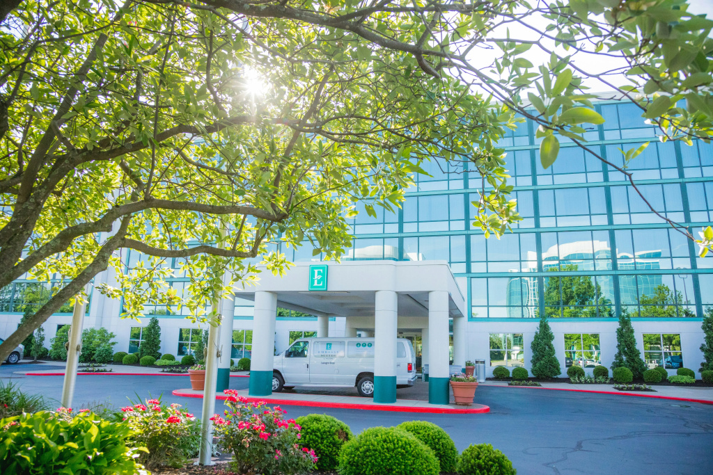 photo 1 of Embassy Suites by Hilton Lexington Green