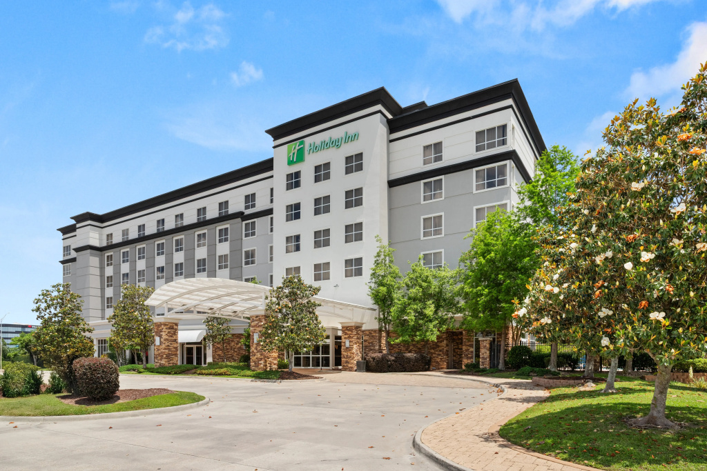 photo 1 of Holiday Inn Baton Rouge College Drive I-10 by IHG