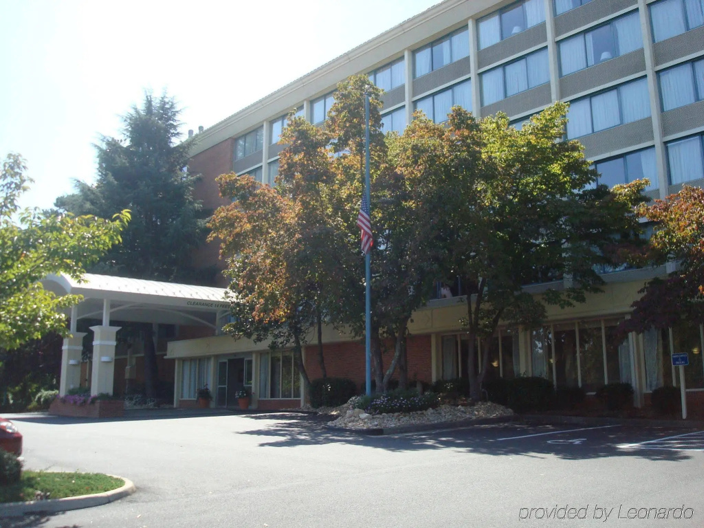 photo 1 of Holiday Inn Charlottesville-Monticello by IHG