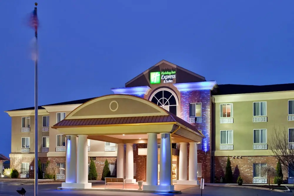 photo 1 of Holiday Inn Express Amp Suites Farmington