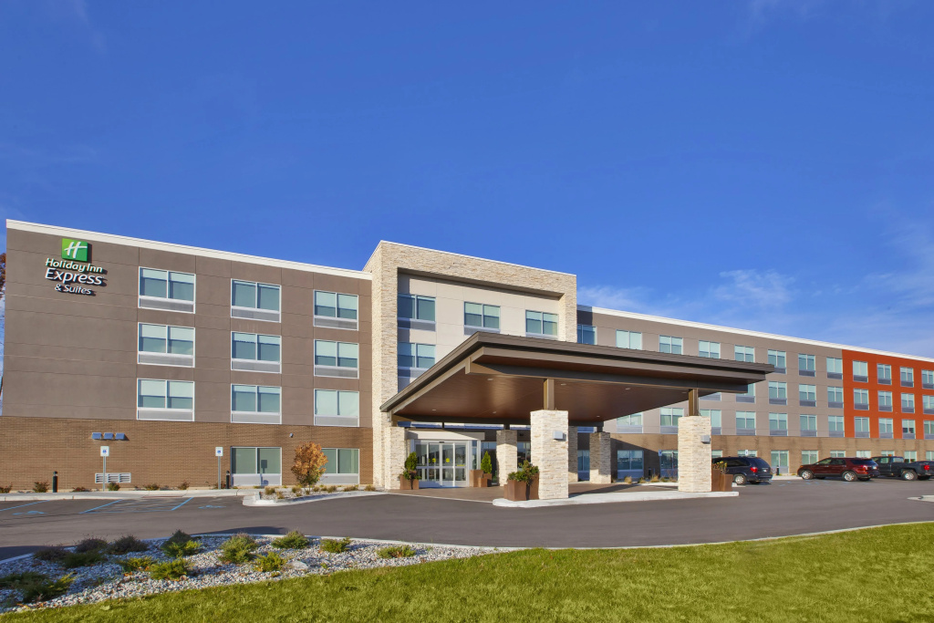 photo 1 of Holiday Inn Express Grand Rapids Airport North by IHG