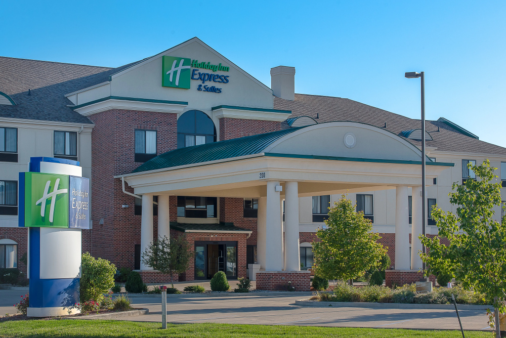 photo 1 of Holiday Inn Express & Suites Lafayette East by IHG