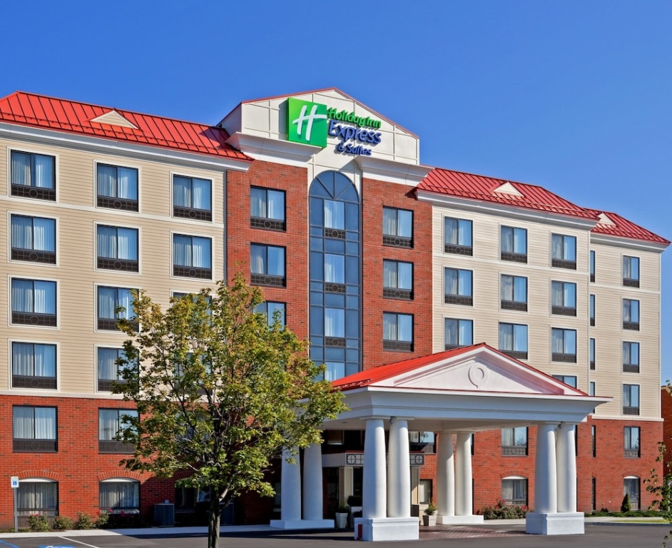 photo 1 of Holiday Inn Express Hotel & Suites Latham