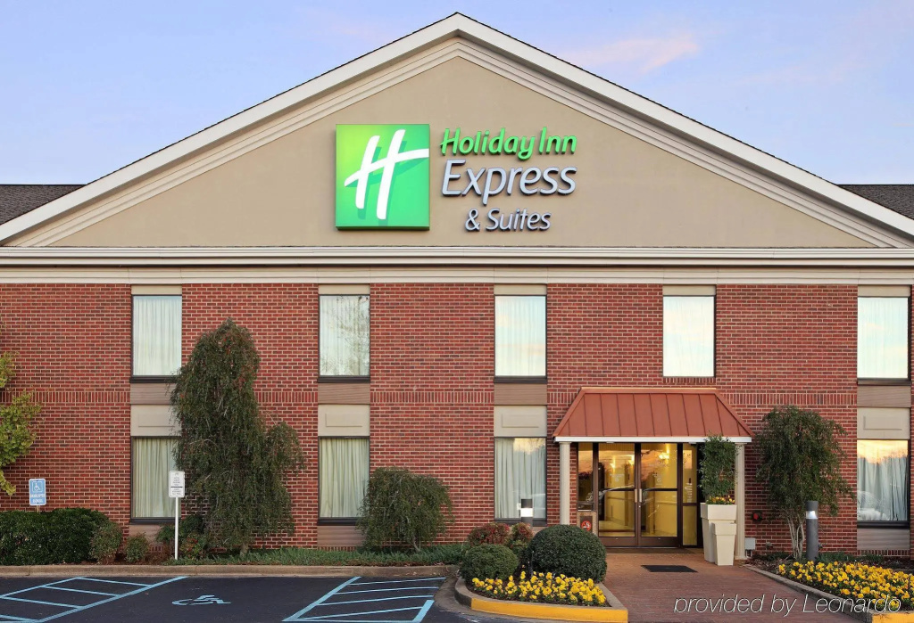 photo 1 of Holiday Inn Express Hotel & Suites Corinth by IHG