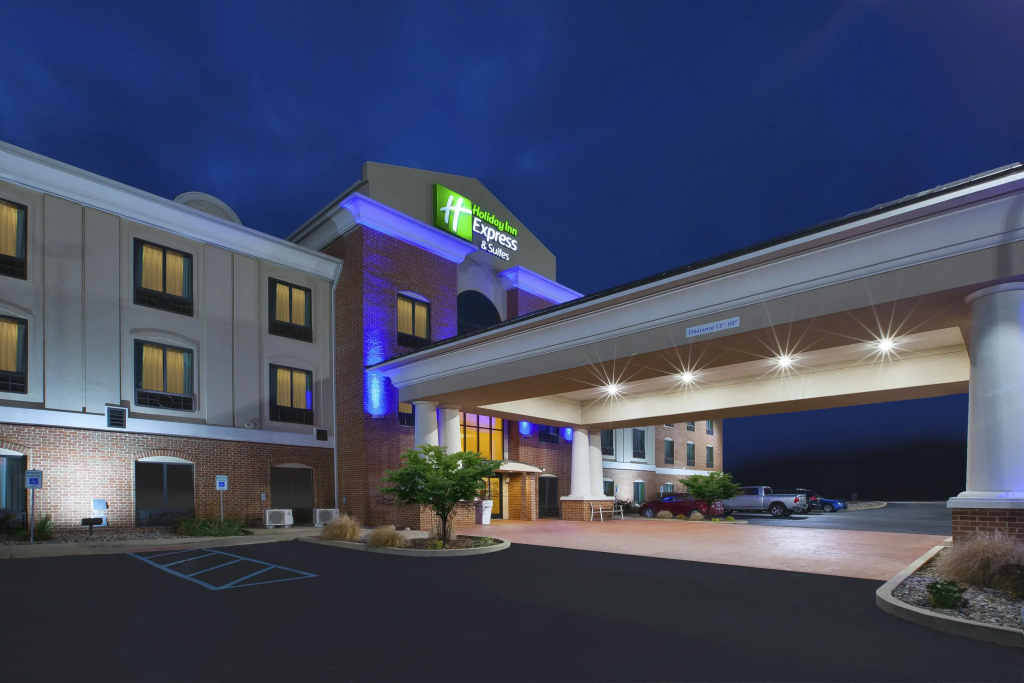 photo 1 of Holiday Inn Express Hotel & Suites Niles by IHG