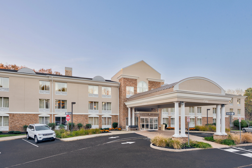 photo 1 of Holiday Inn Express Hotel of Neptune by IHG