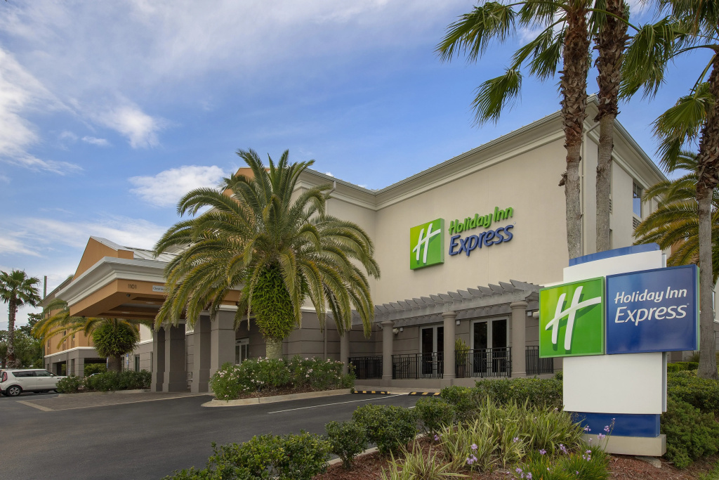 photo 1 of Holiday Inn Express Jacksonville Beach by IHG