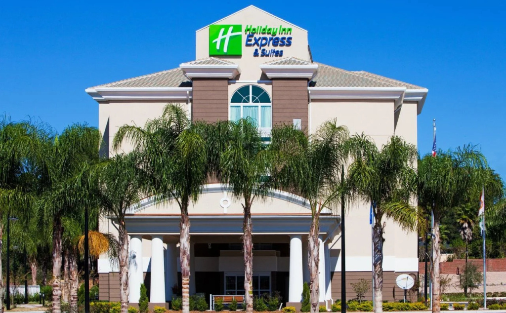 photo 1 of Holiday Inn Express Orlando - Apopka
