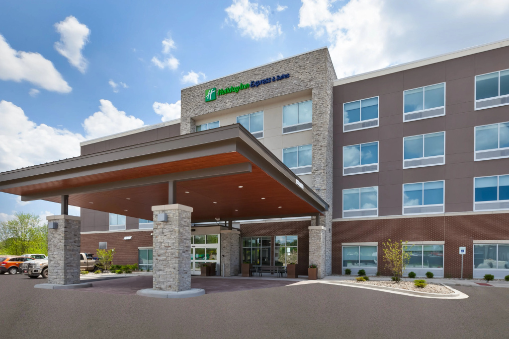 photo 1 of Holiday Inn Express & Suites Grand Rapids Airport - South by IHG