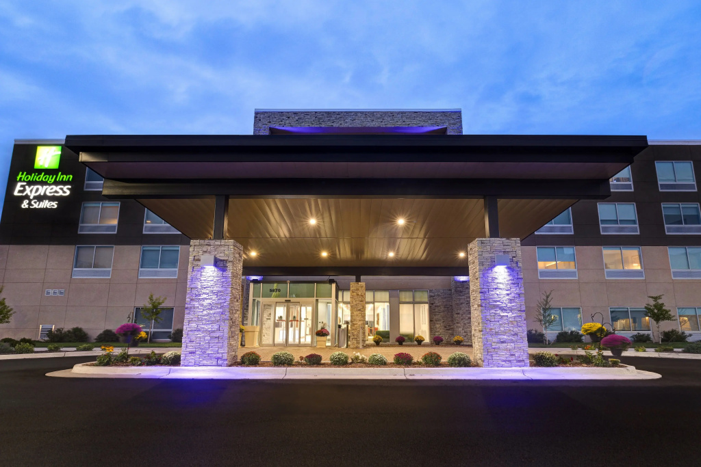 photo 1 of Holiday Inn Express & Suites Grand Rapids South - Wyoming by IHG