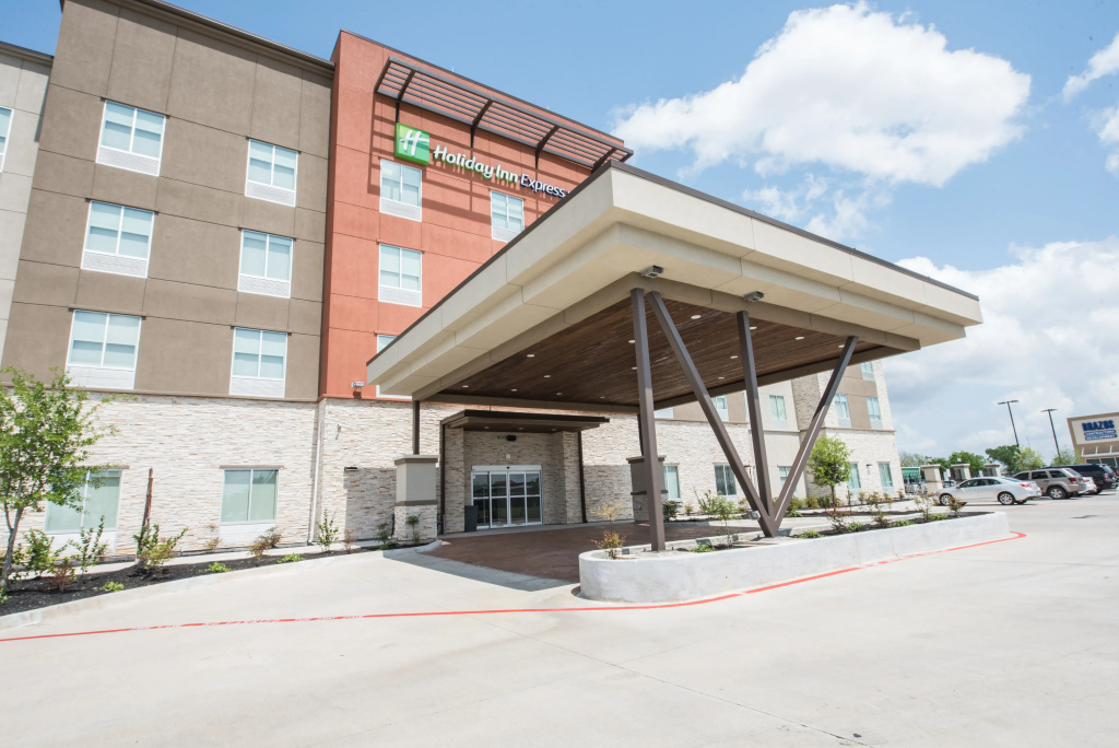 photo 1 of Holiday Inn Express & Suites Houston - Hobby Airport Area by IHG