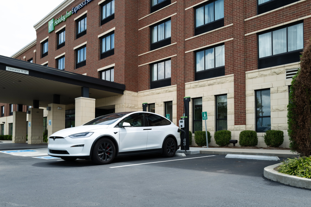 photo 1 of Holiday Inn Express & Suites Franklin - Berry Farms by IHG