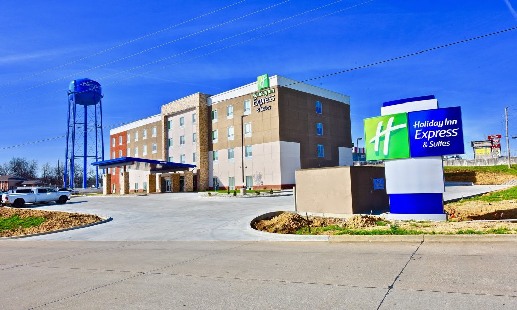photo 1 of Holiday Inn Express & Suites Perryville by IHG