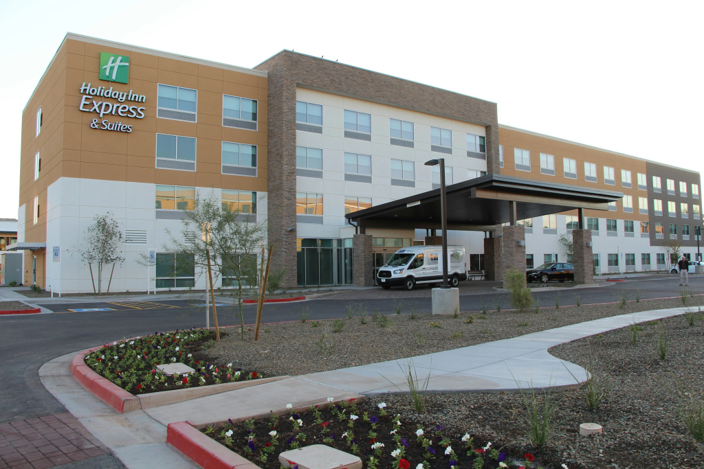 photo 1 of Holiday Inn Express & Suites Phoenix - Airport North by IHG