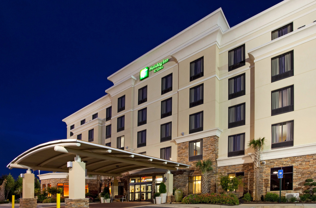 photo 1 of Holiday Inn Hotel & Suites Stockbridge / Atlanta I-75 by IHG