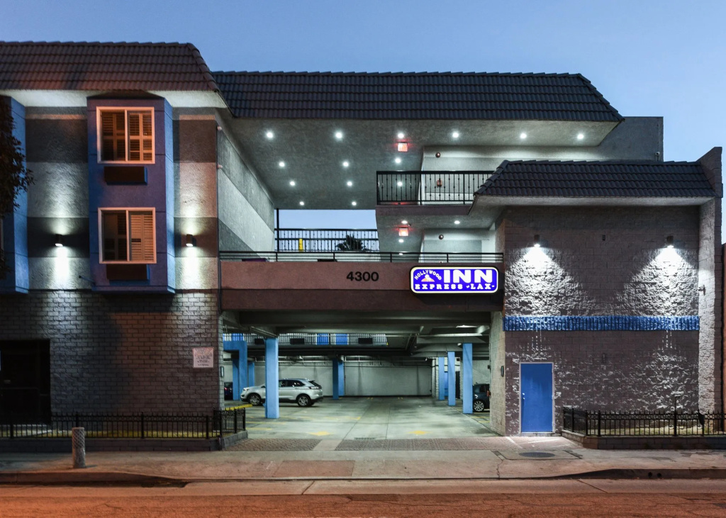 photo 1 of Hollywood Inn Express LAX