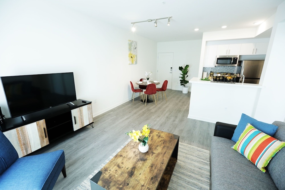 photo 1 of Hollywood Walk Residences