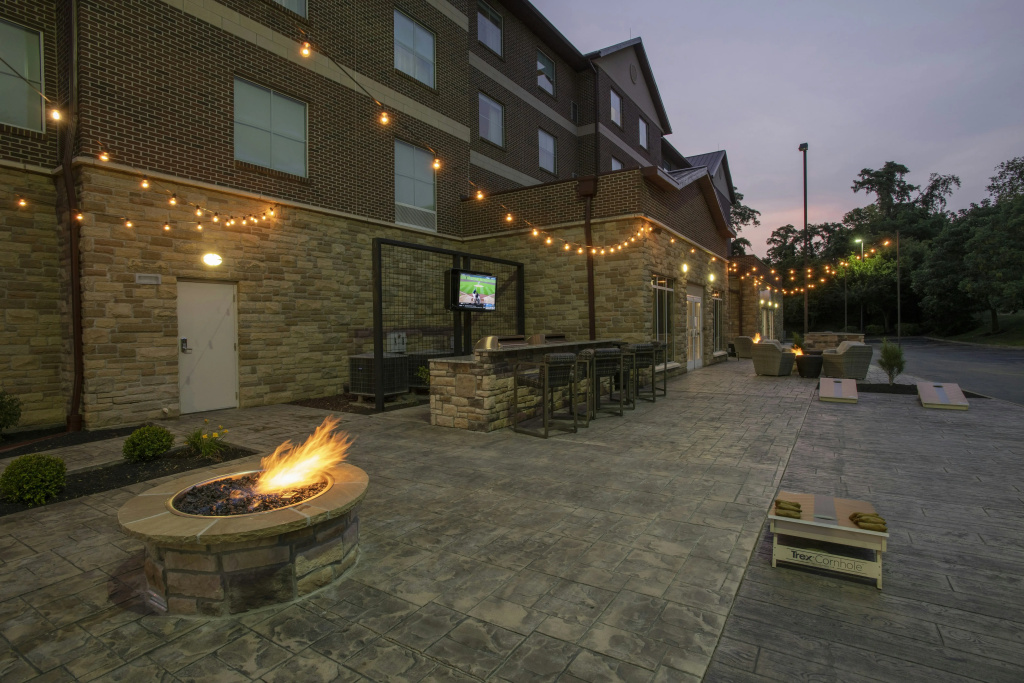 photo 1 of Homewood Suites Cincinnati Airport