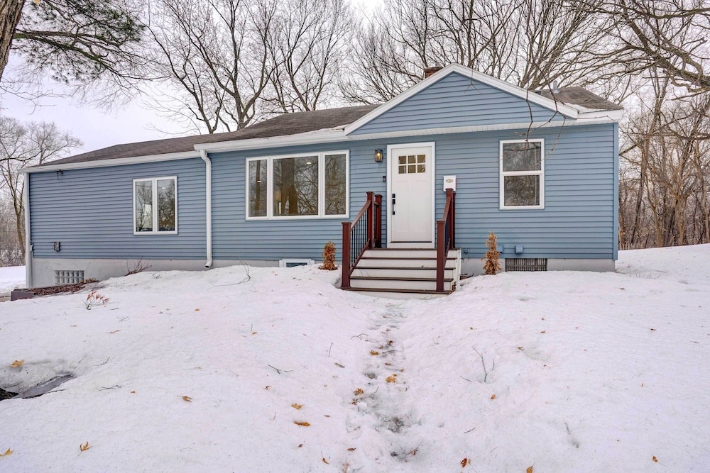 photo 1 of Hopkins Vacation Rental ~ 12 Mi to Minneapolis