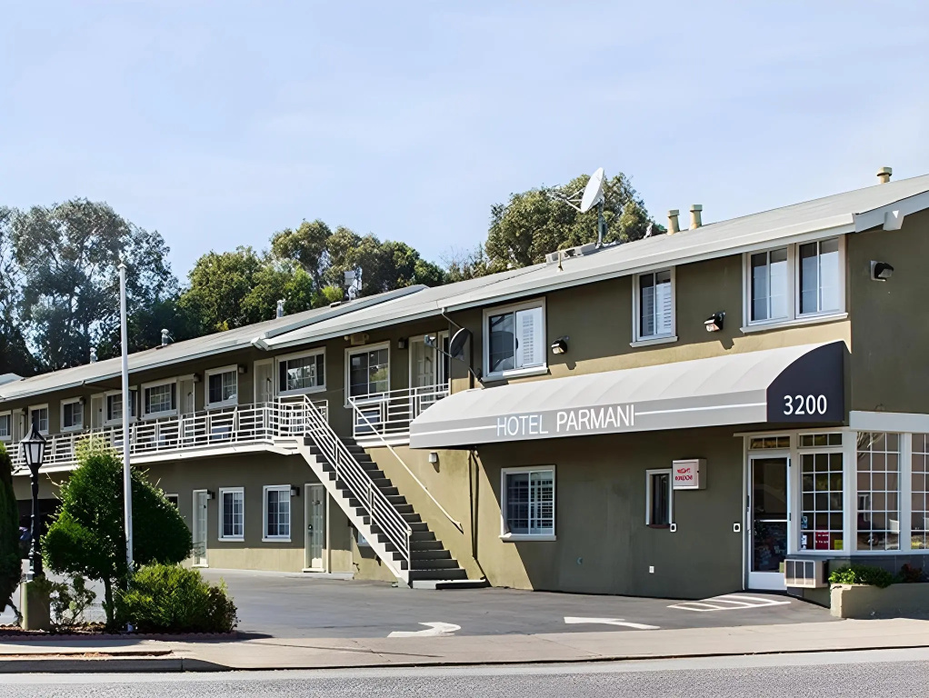 photo 1 of Hotel Parmani