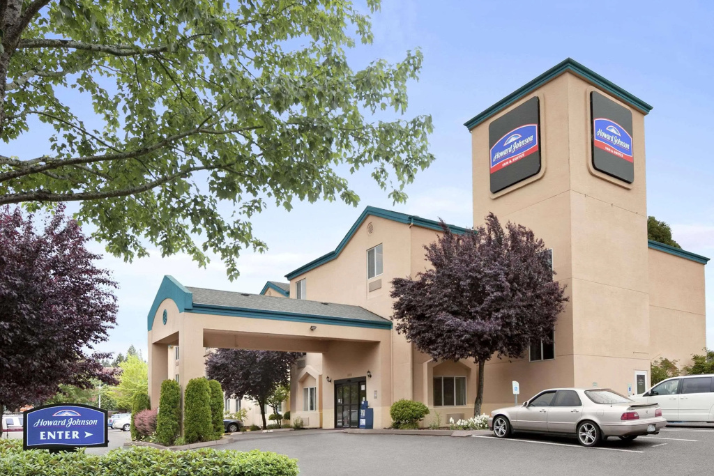photo 1 of Howard Johnson Hotel & Suites by Wyndham Vancouver
