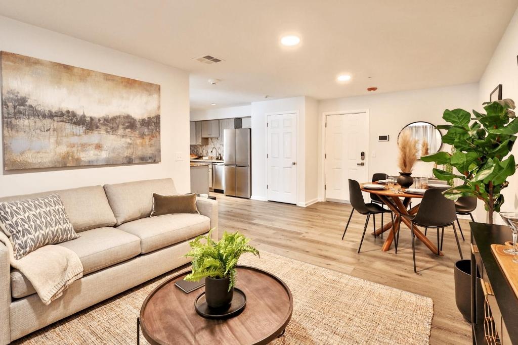 photo 1 of Hyatus at City Views