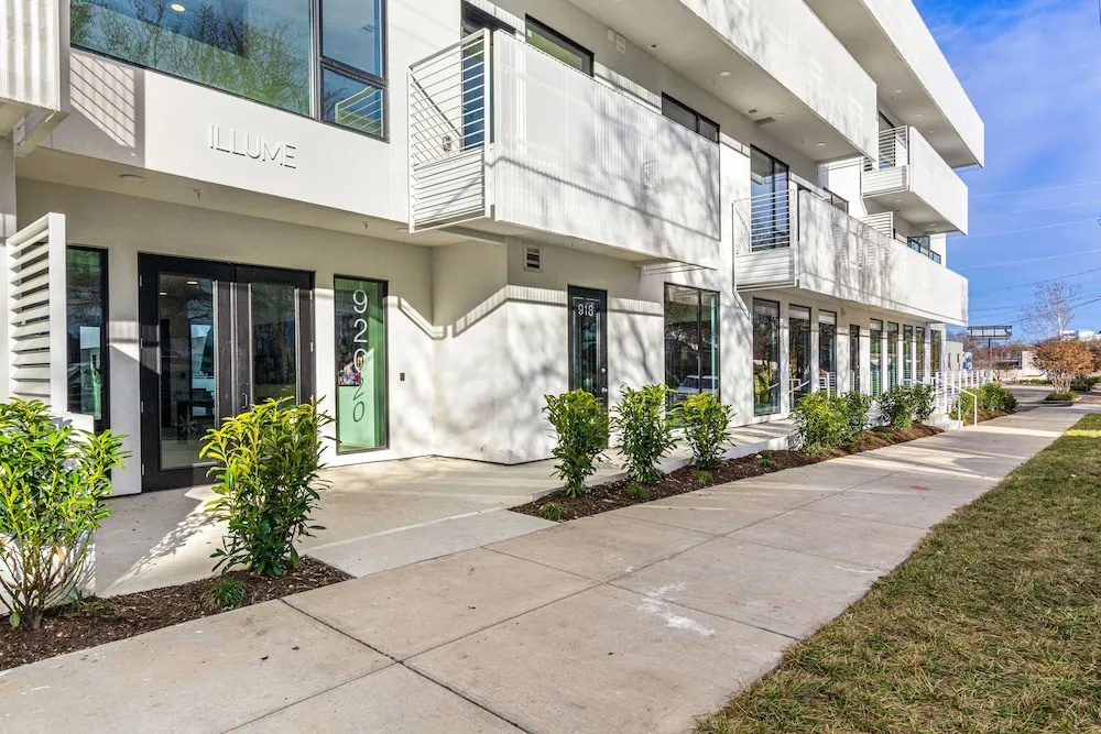photo 1 of Illume Ultramodern Community Poolside Patio 1 Bedroom Condo